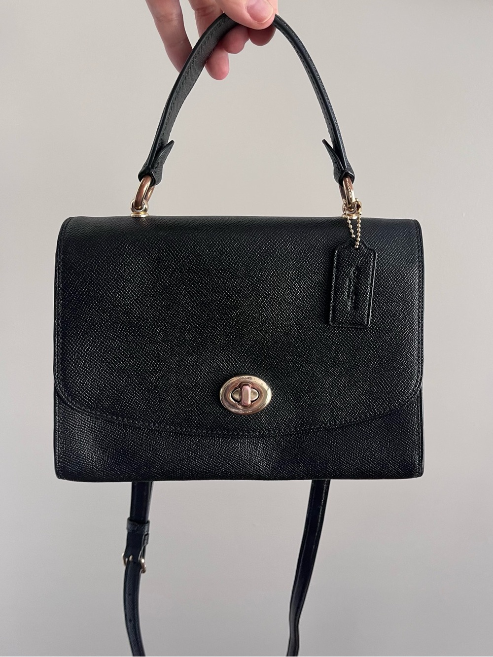 Classic COACH Tilly Top Handle Satchel Purse Handbag w Gold Turn-Lock Crossbody